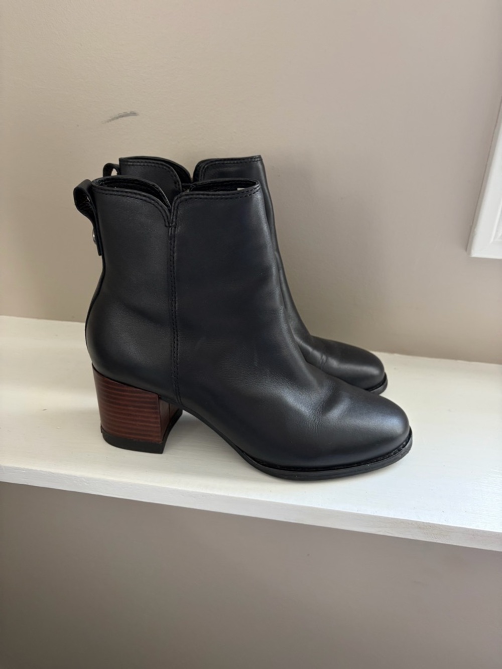 Sperry Black Leather Ankle Booties with Stacked Heel